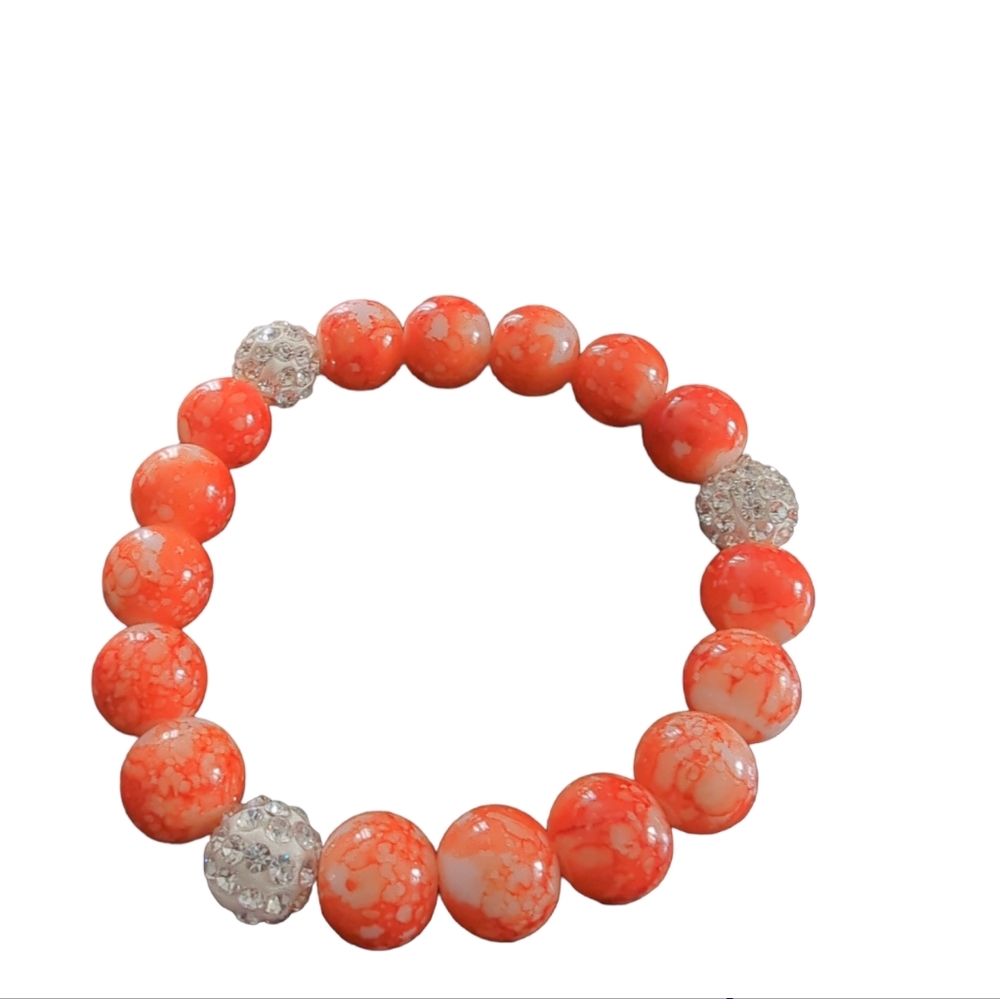 Beaded bracelet in orange